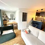 Travel In Paris - Bastille